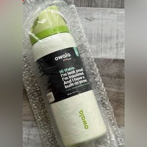 Owala Boo- Ya glow in the dark bottle